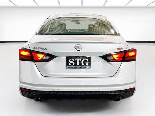 2023 Nissan Altima SR FWD