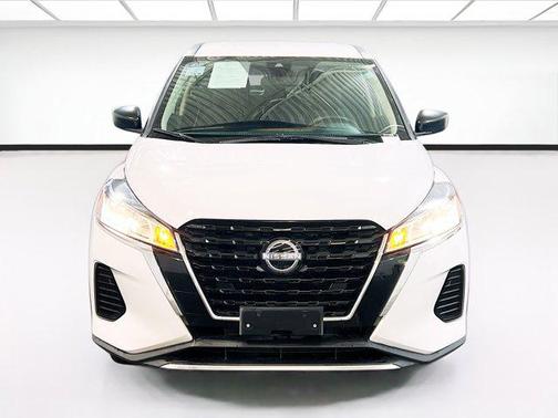 2022 Nissan Kicks S