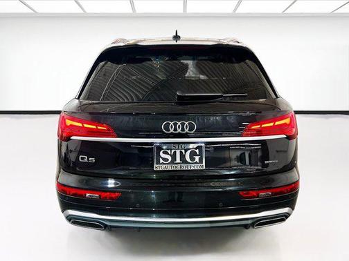 Black 2023 Audi Q5 45 S line Premium
