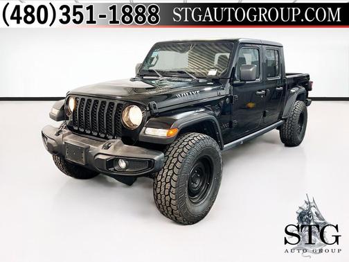 Black Clearcoat 2022 Jeep Gladiator Willys 4x4