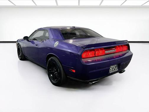 Plum Crazy Pearlcoat 2014 Dodge Challenger SRT8