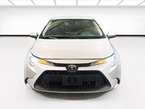 Classic Silver Metallic 2022 Toyota Corolla LE