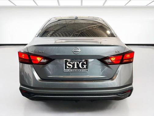Gun Metallic 2023 Nissan Altima 2.5 SV