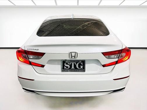 NH-830M 2018 Honda Accord EX-L