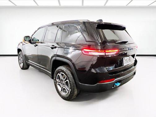 2022 Jeep Grand Cherokee 4xe Trailhawk