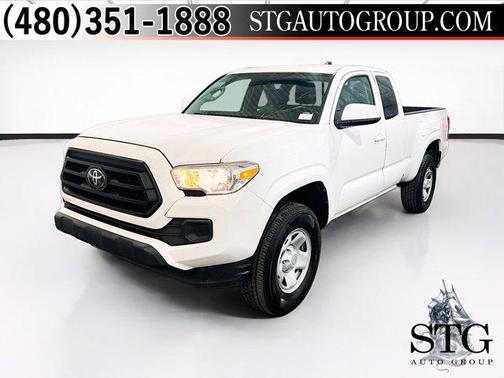 White 2022 Toyota Tacoma SR
