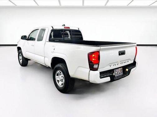 White 2022 Toyota Tacoma SR