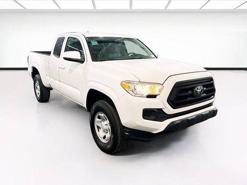 White 2022 Toyota Tacoma SR