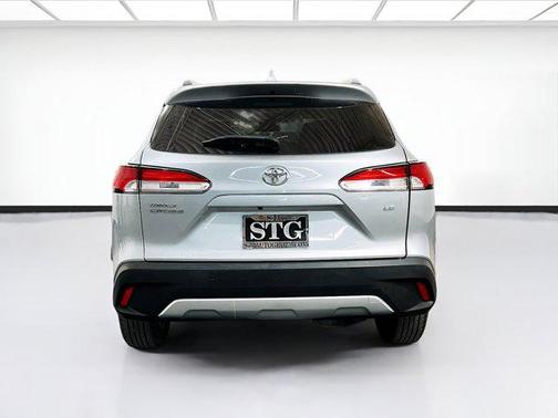 2022 Toyota Corolla Cross LE