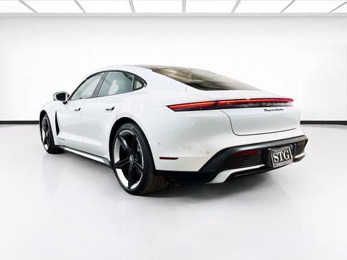 2020 Porsche Taycan Turbo