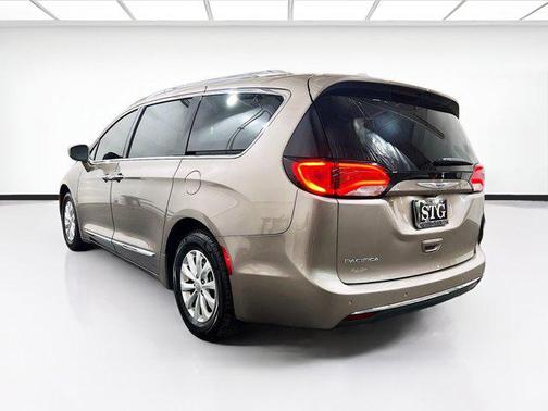 2018 Chrysler Pacifica Touring-L Plus