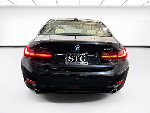 2019 BMW 330 xDrive