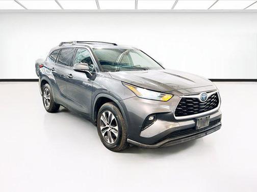 2020 Toyota Highlander Hybrid XLE