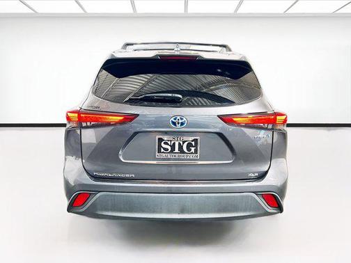 2020 Toyota Highlander Hybrid XLE