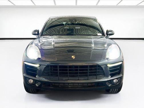 2017 Porsche Macan AWD