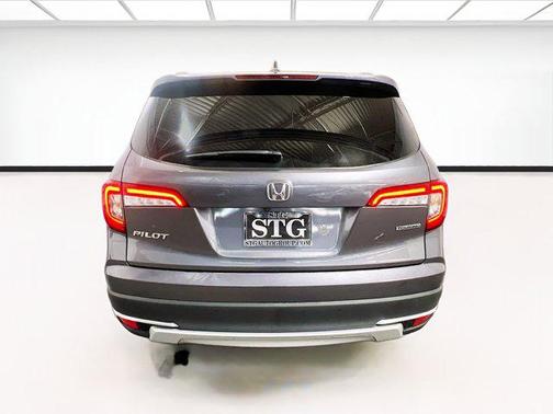 2020 Honda Pilot Touring 8-Passenger