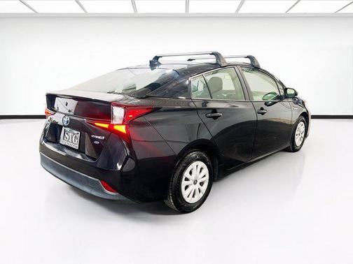 2022 Toyota Prius L