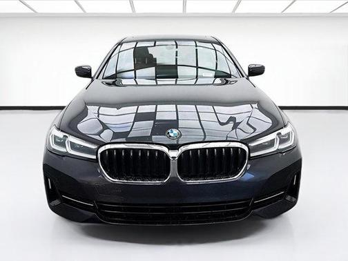 2022 BMW 530 i