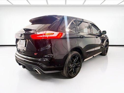 2020 Ford Edge ST
