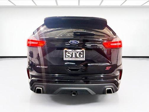 2020 Ford Edge ST