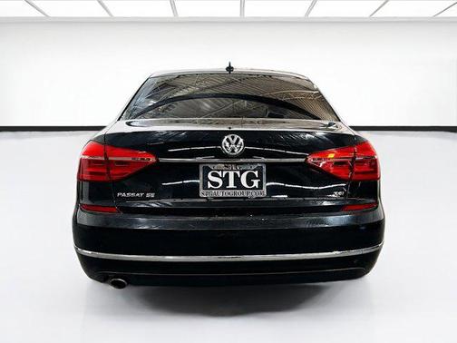 2016 Volkswagen Passat 1.8T SE