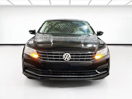 2016 Volkswagen Passat 1.8T SE