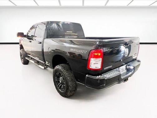 Diamond Black Crystal Pearlcoat 2019 RAM 2500 Big Horn Crew Cab 4x4 6'4' Box