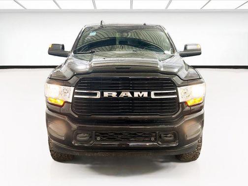 Diamond Black Crystal Pearlcoat 2019 RAM 2500 Big Horn Crew Cab 4x4 6'4' Box