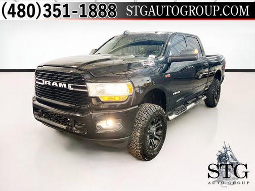 Diamond Black Crystal Pearlcoat 2019 RAM 2500 Big Horn Crew Cab 4x4 6'4' Box