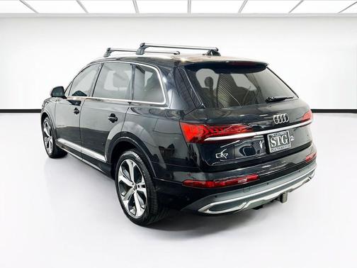 2021 Audi Q7 55 Premium Plus