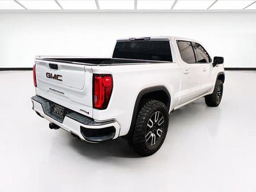 Summit White 2022 GMC Sierra 1500 AT4