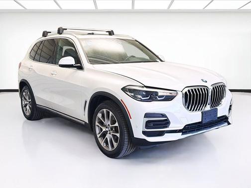 Mineral White Metallic 2023 BMW X5 xDrive40i