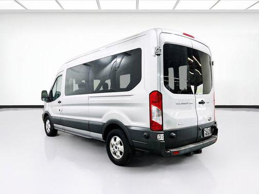 2017 Ford Transit-350 XLT