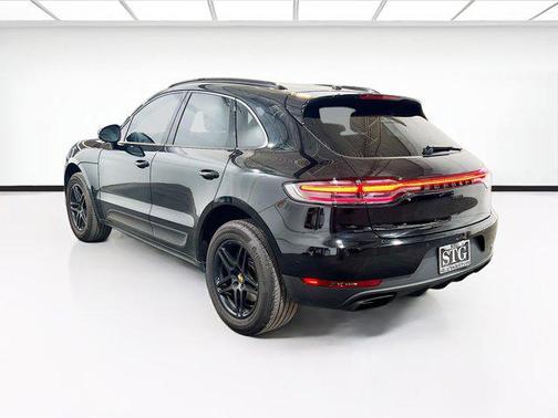 2021 Porsche Macan AWD