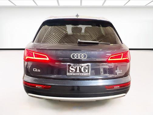 Blue 2018 Audi Q5 2.0T Premium