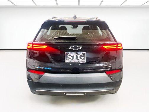 Mosaic Black Metallic 2022 Chevrolet Bolt EUV FWD LT