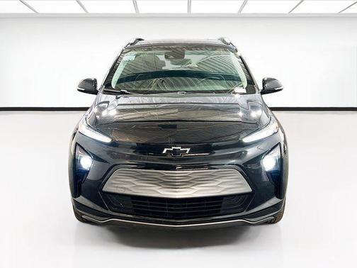 Mosaic Black Metallic 2022 Chevrolet Bolt EUV FWD LT