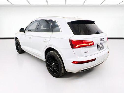 2018 Audi Q5 2.0T Prestige