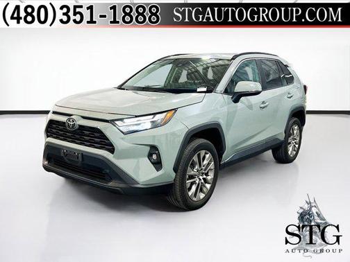 2022 Toyota RAV4 XLE Premium