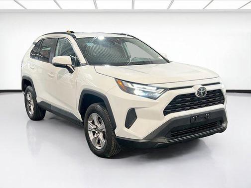 Ice Cap 2023 Toyota RAV4 XLE