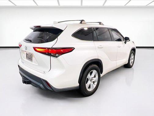 2021 Toyota Highlander LE