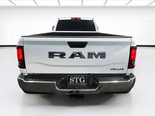 Bright White Clearcoat 2025 RAM 2500 Tradesman Crew Cab 4x4 8' Box
