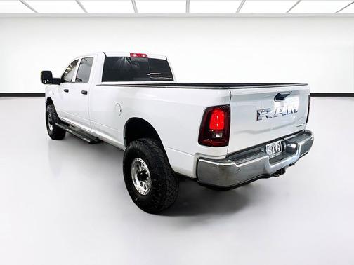 Bright White Clearcoat 2025 RAM 2500 Tradesman Crew Cab 4x4 8' Box