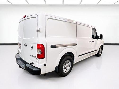 2018 Nissan NV Cargo NV2500 HD SV V8