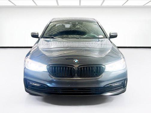 2018 BMW 530 530i