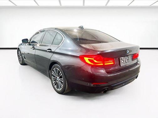 2018 BMW 530 530i