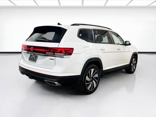 2024 Volkswagen Atlas 2.0T SE w/Technology 4MOTION