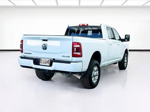 2024 RAM 2500 Laramie Crew Cab 4x4 6'4' Box