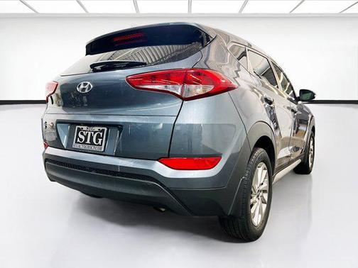 2017 Hyundai TUCSON SE Plus