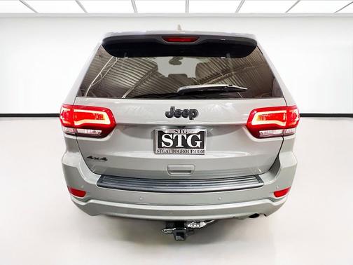 Sting-Gray Clearcoat 2020 Jeep Grand Cherokee Altitude